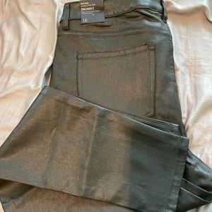 LANE BRYANT Coated Mid-Rise Super Stretch Skinnys